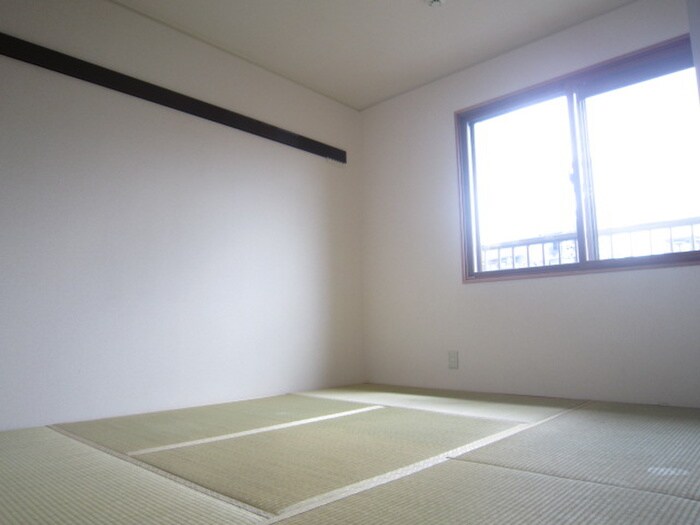 物件内観写真9　(居室)