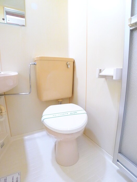 物件内観写真15　(トイレ)