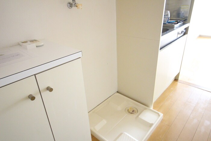 物件内観写真15　(洗濯機置場)