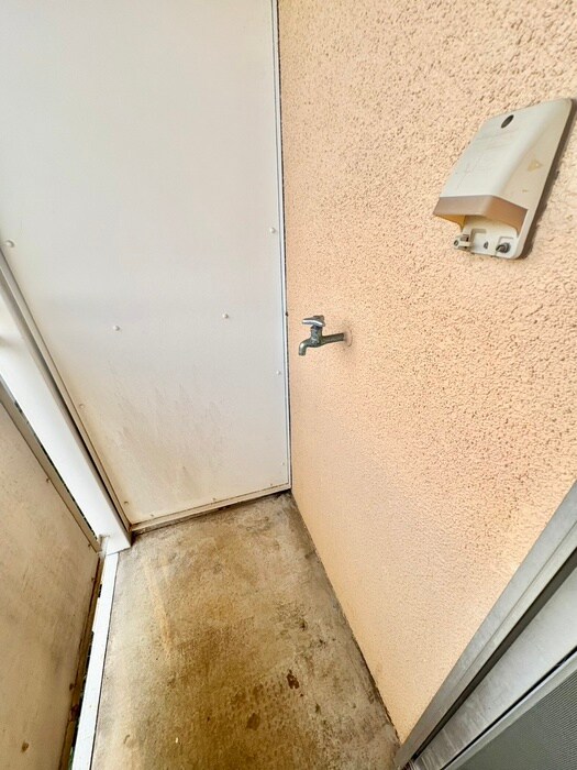 物件内観写真17　(洗濯機置場)