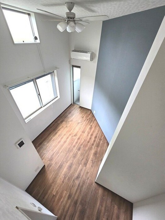 物件内観写真14　(室内からの展望)