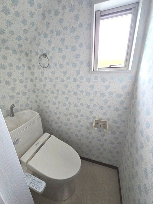 物件内観写真15　(トイレ)