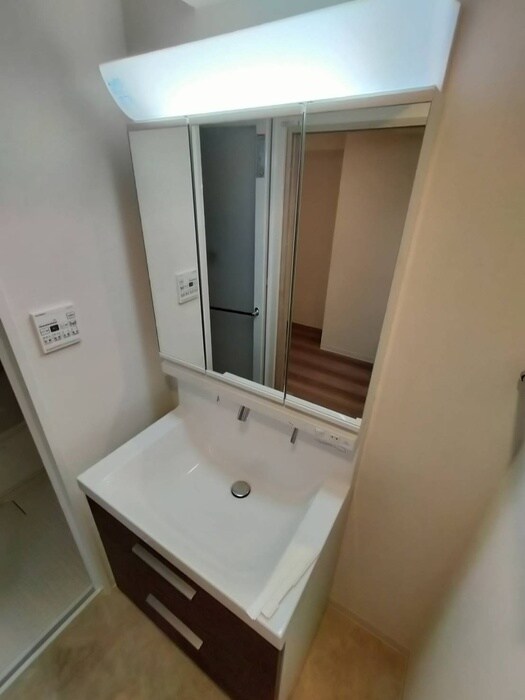 物件内観写真10　(洗面)