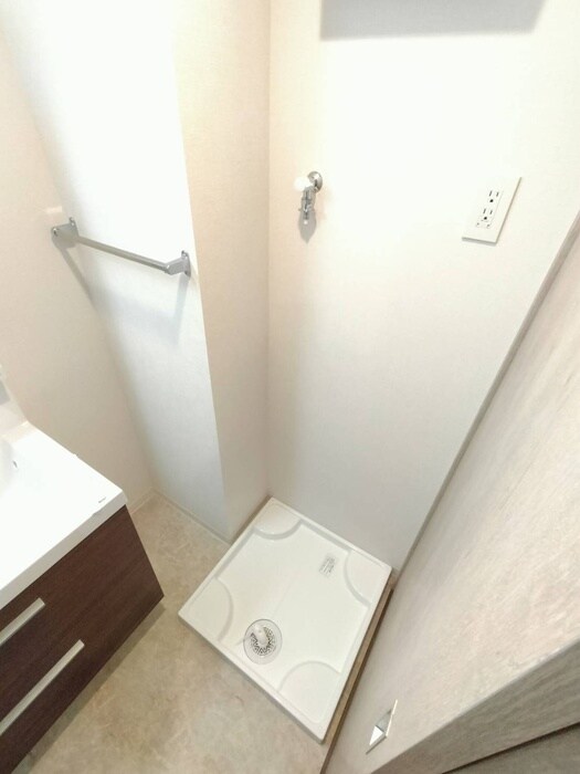 物件内観写真13　(洗濯機置場)