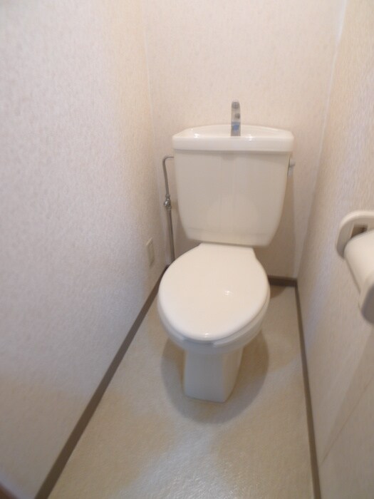 物件内観写真9　(トイレ)