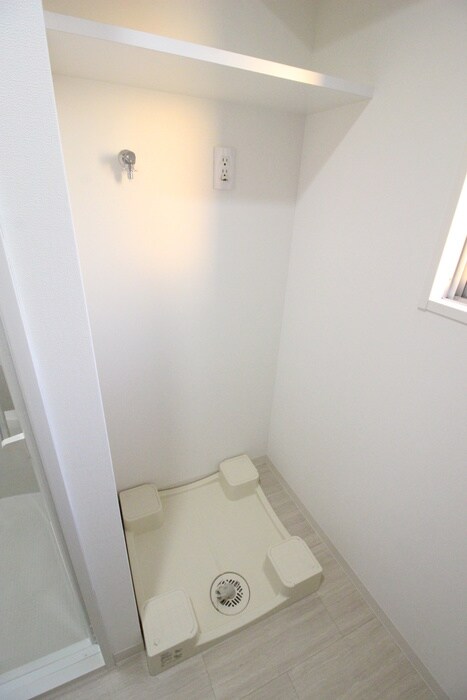 物件内観写真12　(収納)