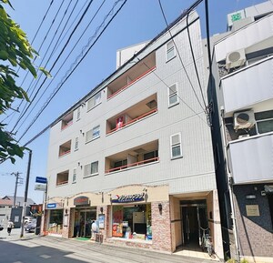 ヒュ－マンプラザ外観写真