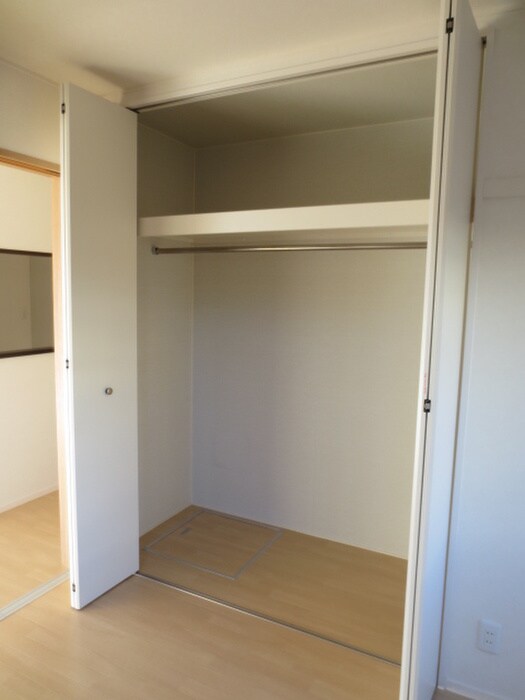物件内観写真13　(収納)