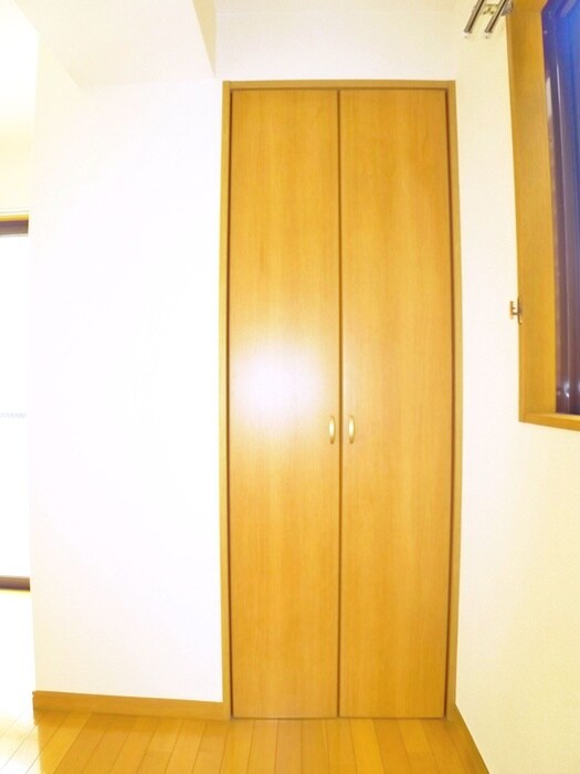 物件内観写真13　(収納)