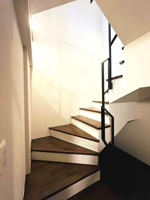 物件内観写真19　(廊下)