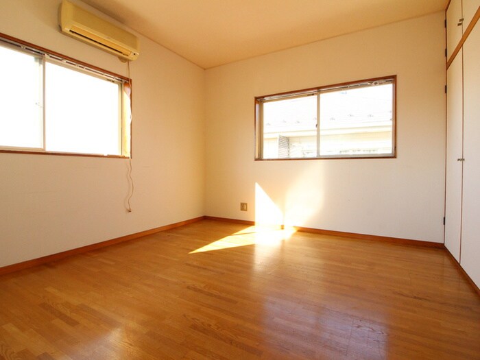 物件内観写真8　(居室)