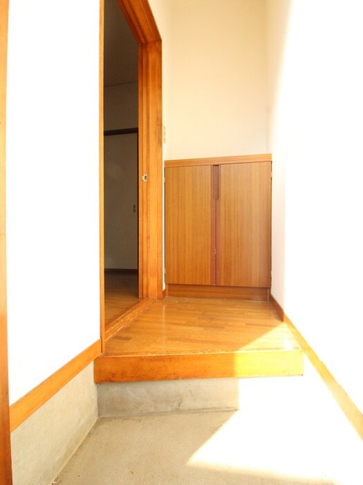 物件内観写真14　(玄関)