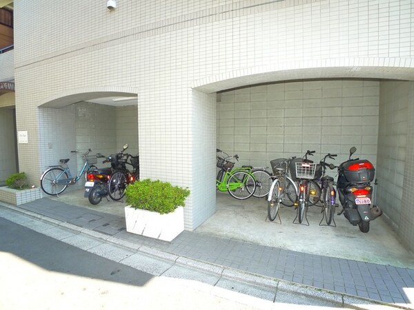 駐輪場