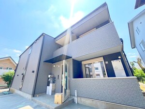 カリテス三鷹外観写真