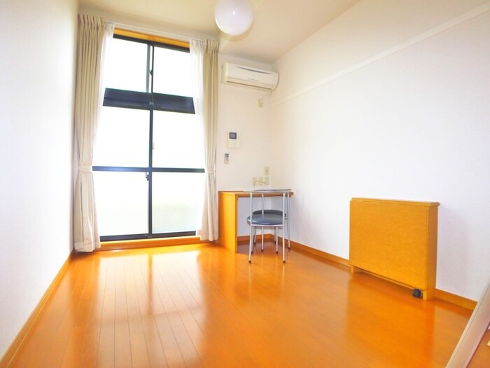 物件内観写真7　(居室)