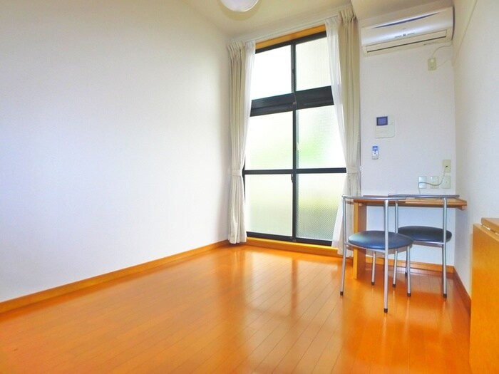 物件内観写真9　(居室)