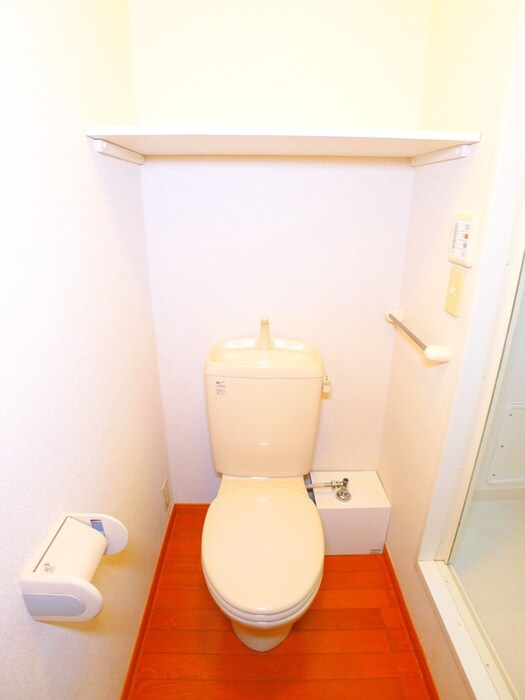 物件内観写真16　(トイレ)