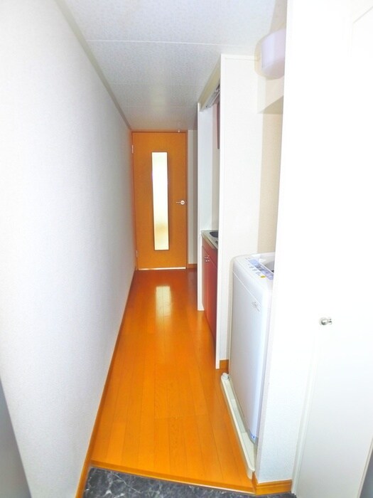 物件内観写真17　(玄関)