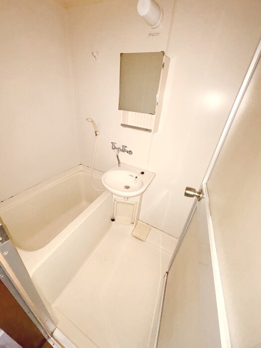 物件内観写真10　(バス／シャワールーム等)