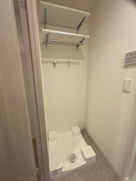 物件内観写真19　(洗濯機置場)