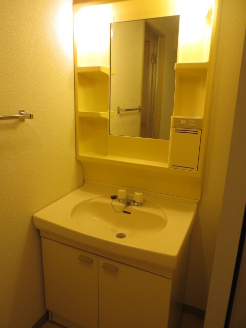 物件内観写真11　(洗面)