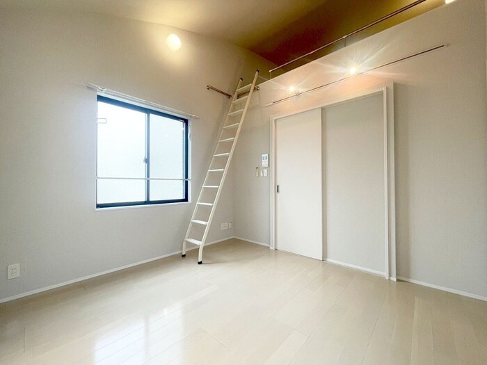 物件内観写真8　(居室)