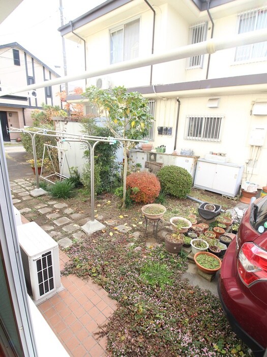 物件内観写真16　(室内からの展望)