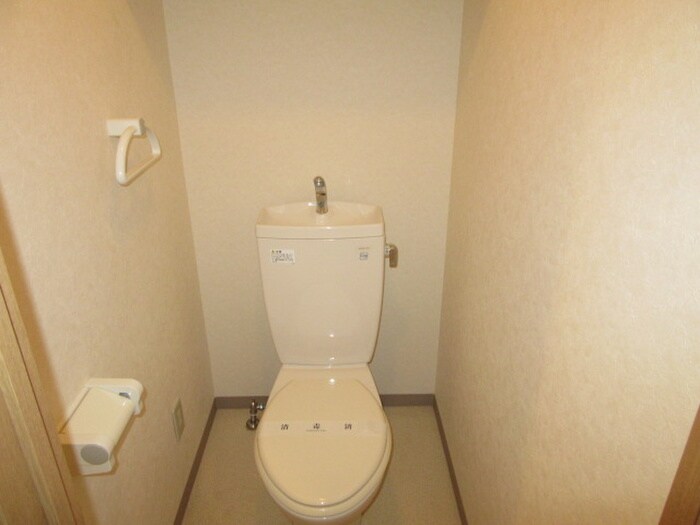 物件内観写真10　(トイレ)