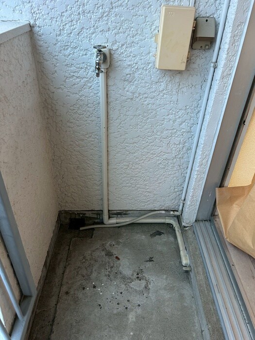 物件内観写真14　(洗濯機置場)