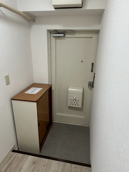 物件内観写真15　(玄関)