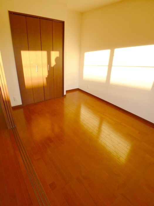 物件内観写真9　(居室)