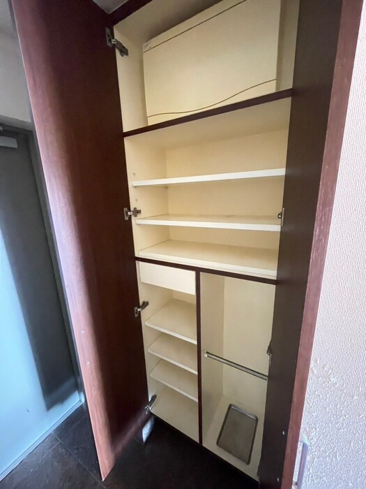 物件内観写真17　(靴箱)