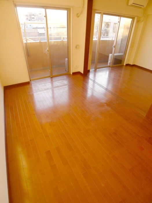 物件内観写真21　(廊下)