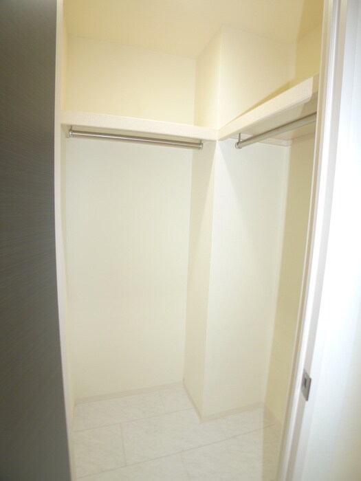 物件内観写真10　(収納)