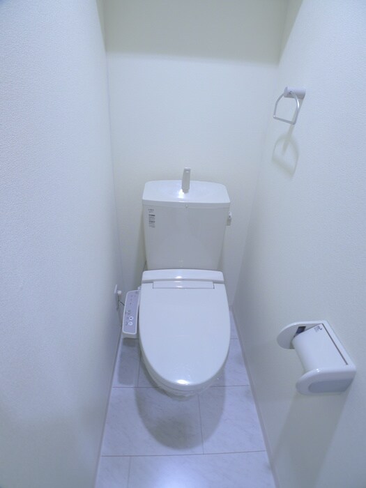 物件内観写真14　(トイレ)