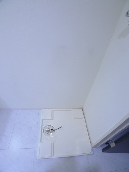 物件内観写真17　(洗濯機置場)