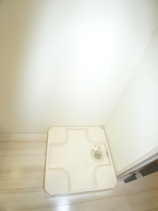 物件内観写真20　(洗濯機置場)