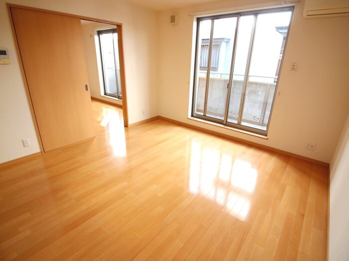 物件内観写真5　(居室)