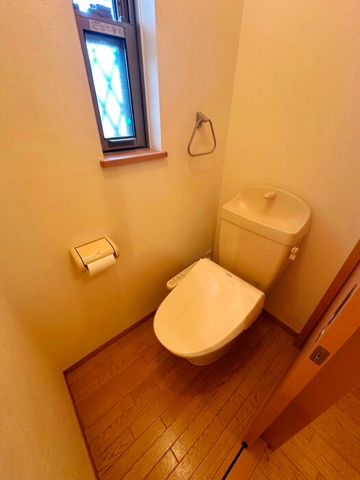 物件内観写真10　(トイレ)