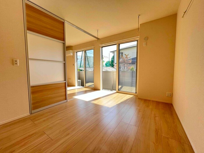 物件内観写真12　(居室)