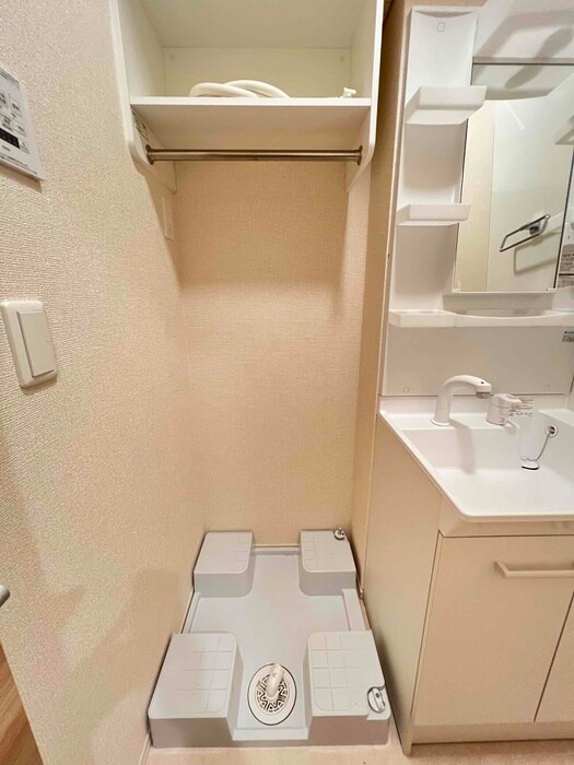 物件内観写真17　(洗濯機置場)