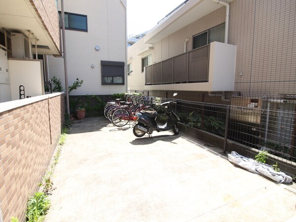 駐輪場