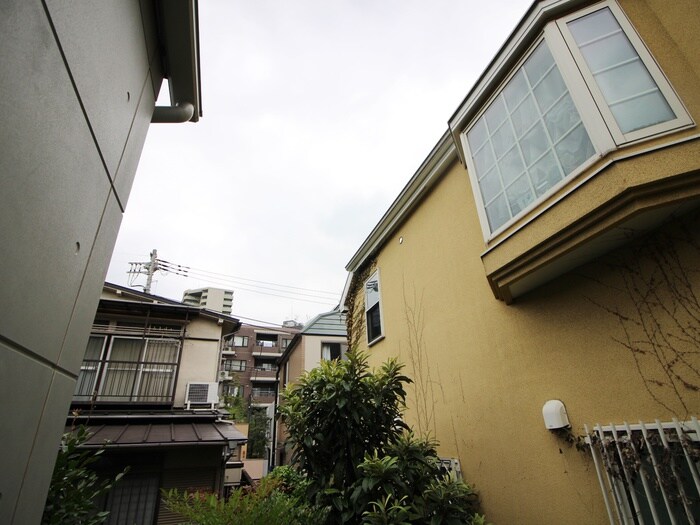 物件内観写真20　(室内からの展望)