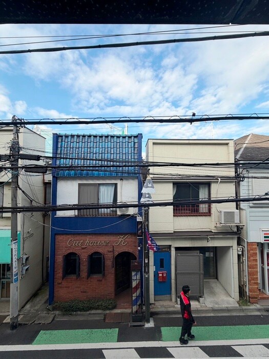 物件内観写真17　(室内からの展望)