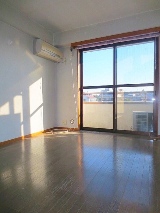 物件内観写真5　(居室)