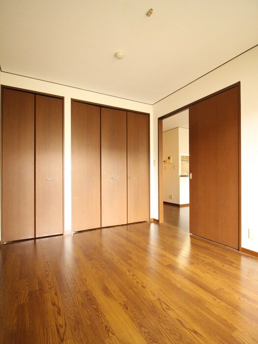 物件内観写真10　(居室)