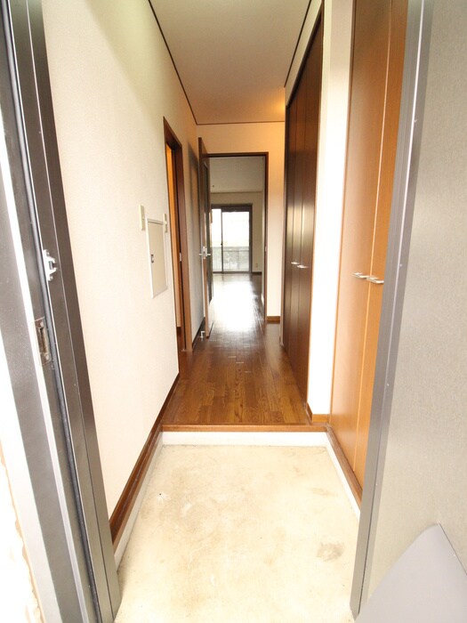 物件内観写真20　(玄関)