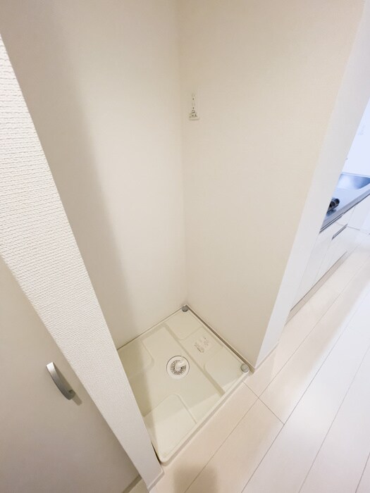 物件内観写真17　(洗濯機置場)