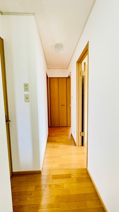 物件内観写真7　(廊下)