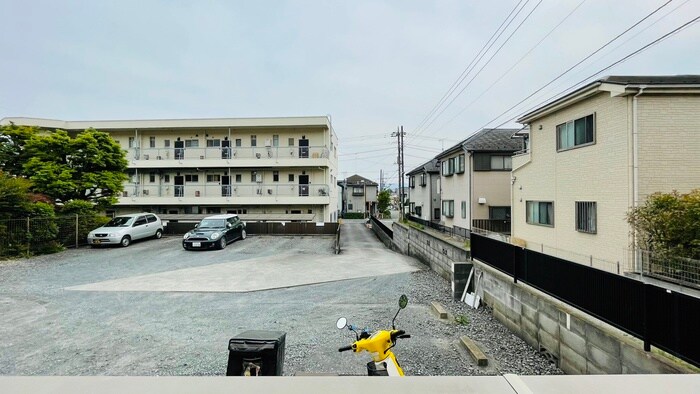 物件内観写真22　(室内からの展望)